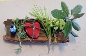 Kreativno izražavanje emocija kroz rad s prirodnim materijalima u okviru Nature-Based Art Therapy (NBAT).